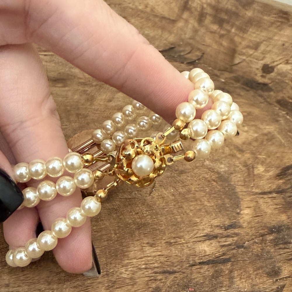 Large Multi Strand Faux Pearl and Blue Stone Costume Fashion Bracelet - Picture 4 of 9